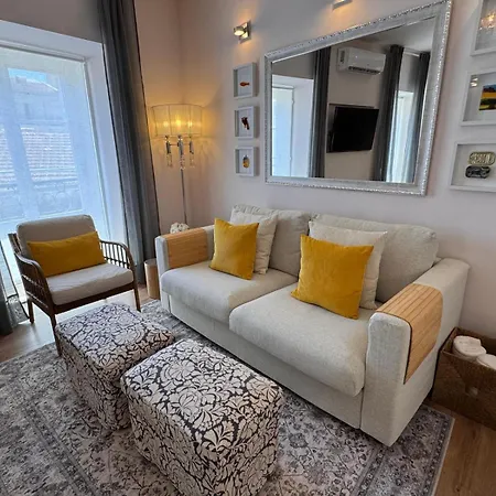Apartment Charming Historic Bairro Alto